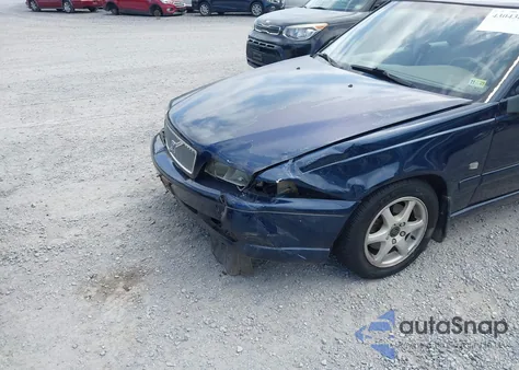 2000 Volvo S70 Se from USA, damaged, VIN YV1LS61J2Y2629478